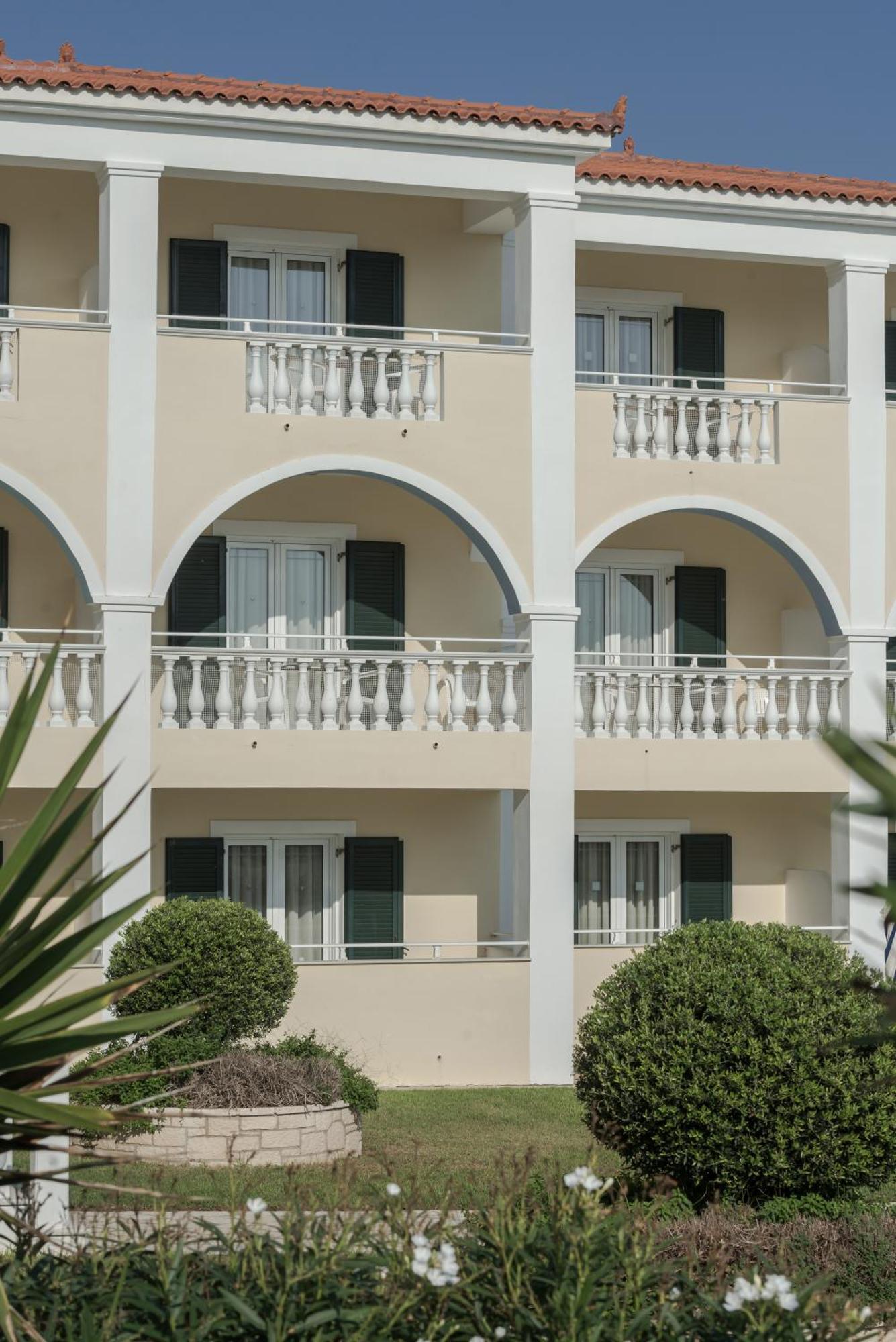 Aparthotel Maria Mare 3*