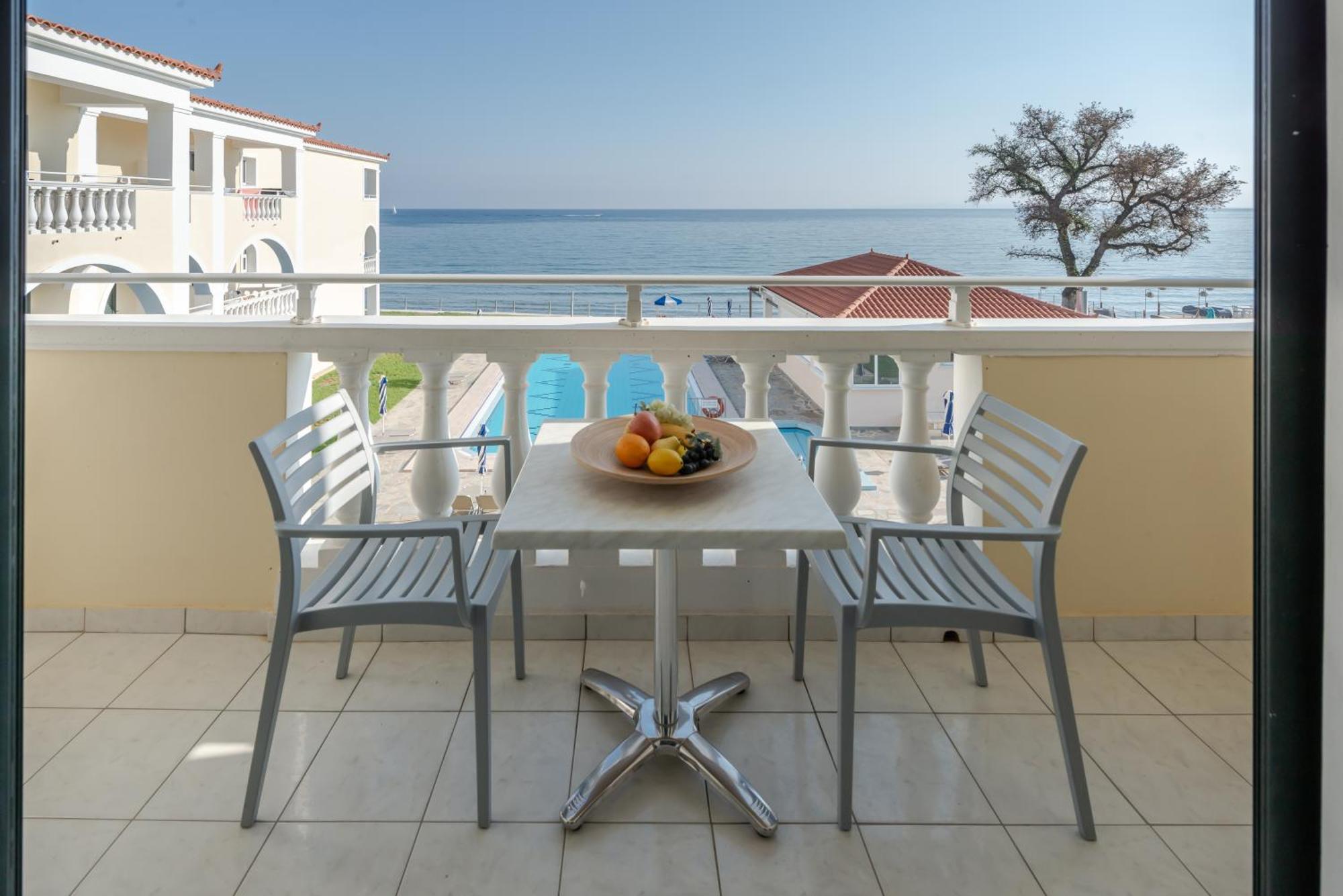 Maria Mare Aparthotel Argassi